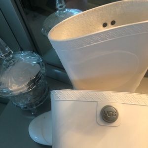 UGG white rain boots 🦋authentic!